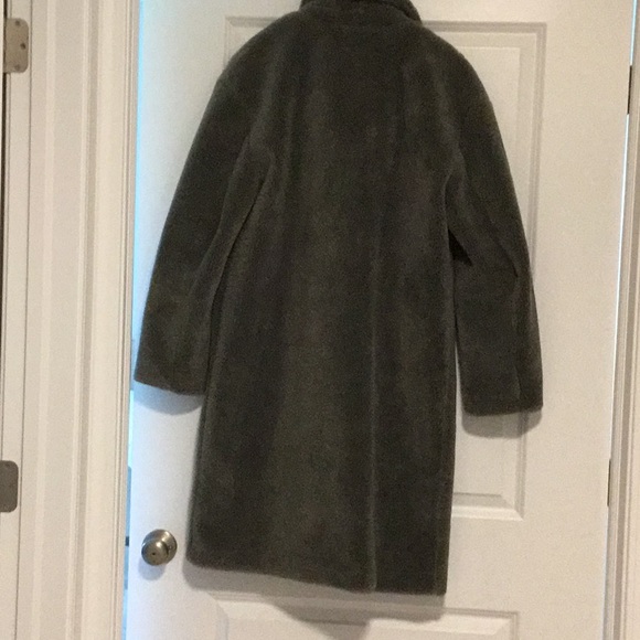 Cozy faux fur Rebecca Minkoff coat - Picture 5 of 5